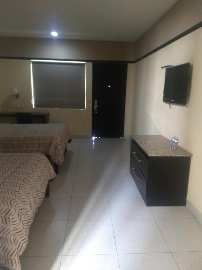 Jalyd Inn Irapuato Kültér fotó