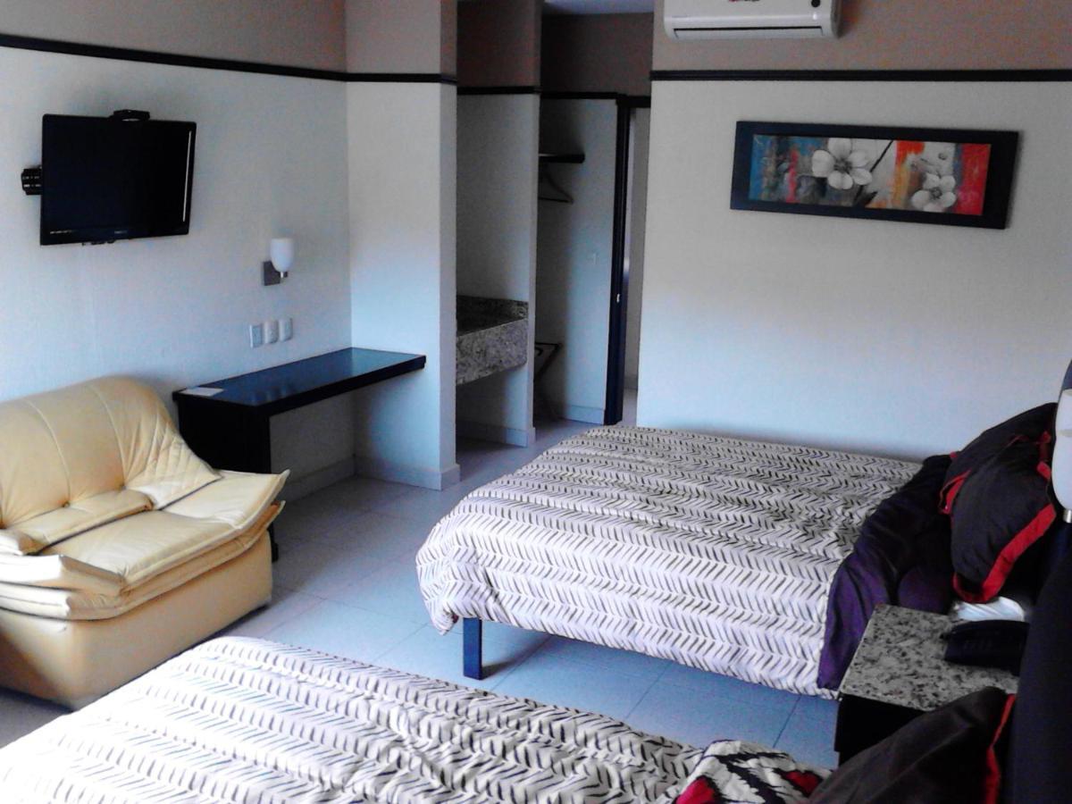 Jalyd Inn Irapuato Kültér fotó