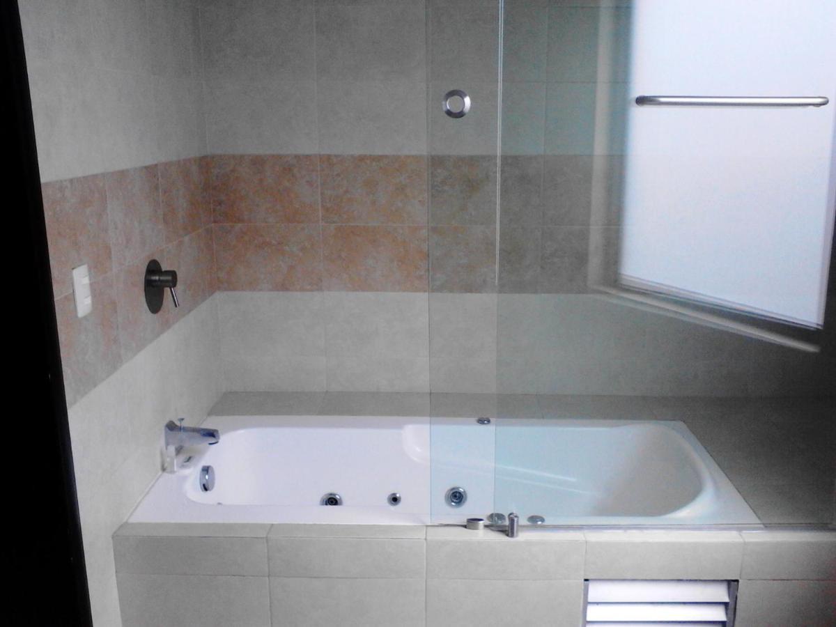 Jalyd Inn Irapuato Kültér fotó