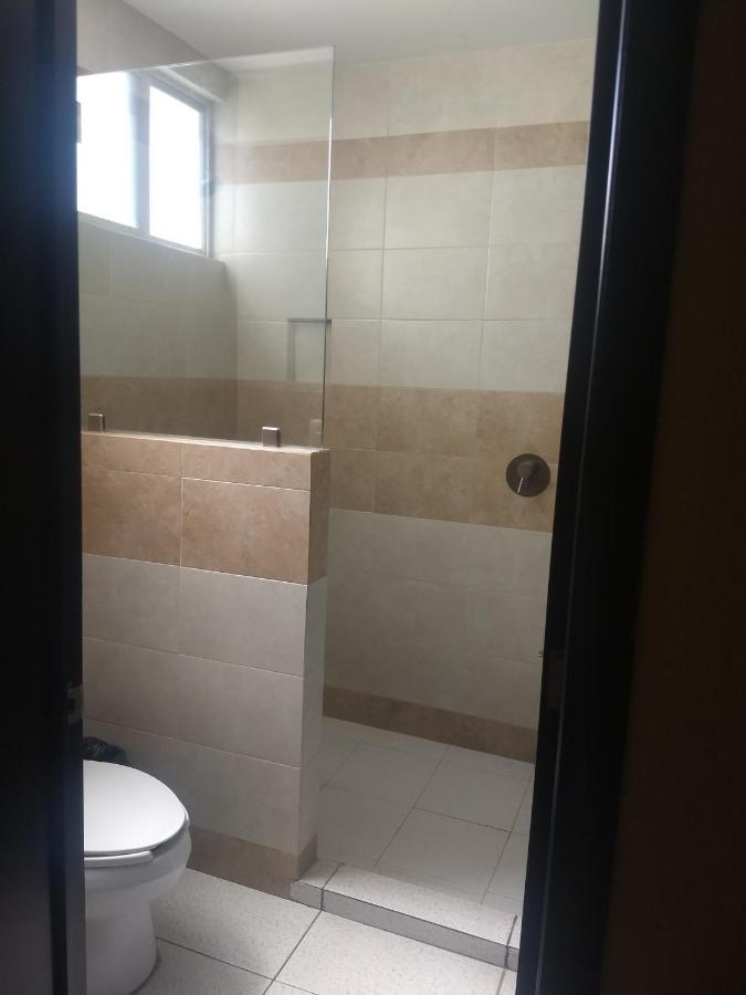 Jalyd Inn Irapuato Kültér fotó