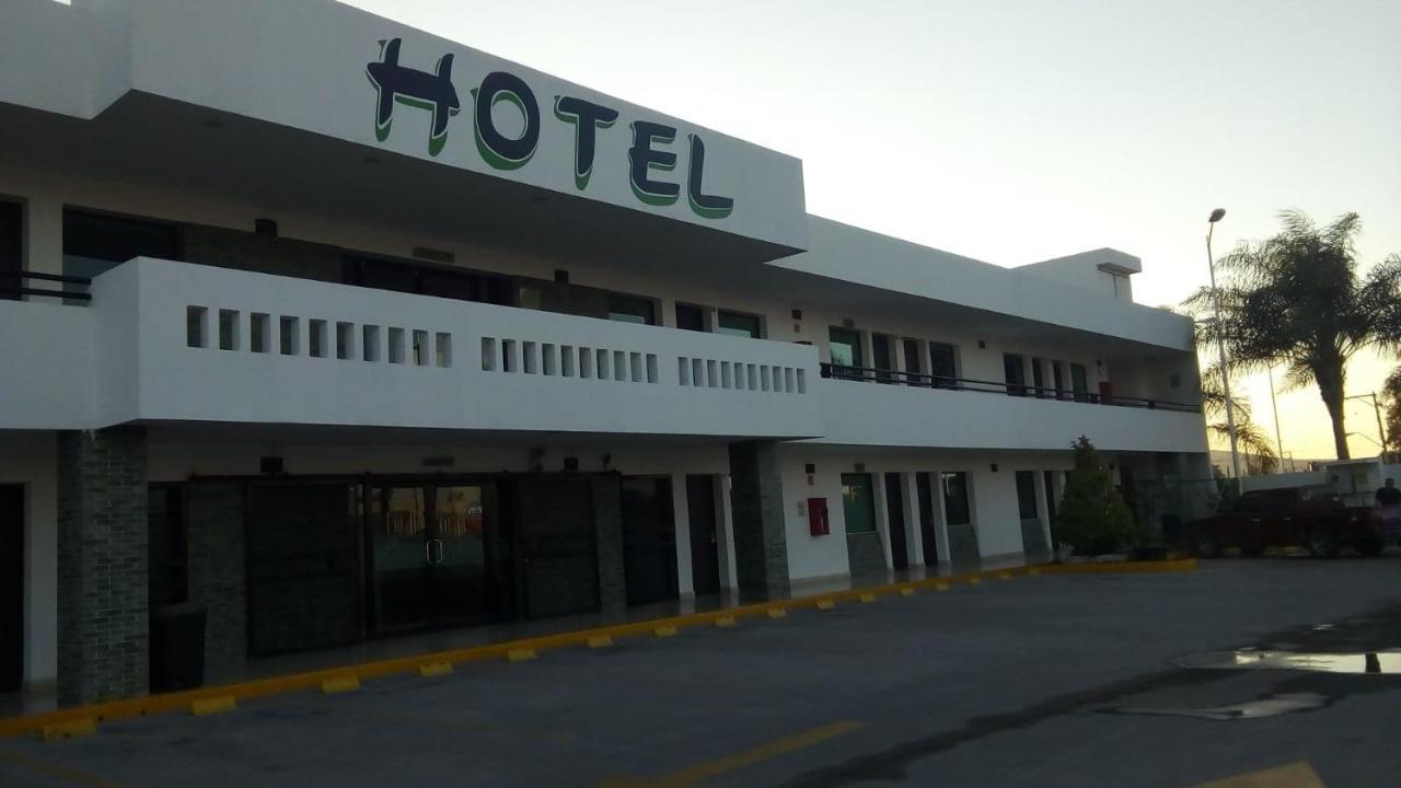 Jalyd Inn Irapuato Kültér fotó